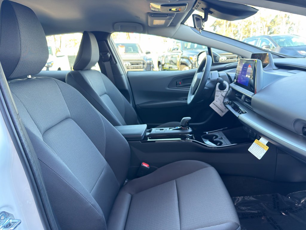 New 2026 Toyota Prius LE image 18