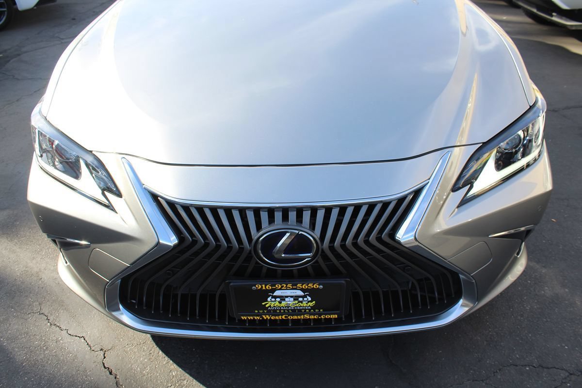 Used 2019 Lexus ES 300h w/ Premium Package FWD image 9