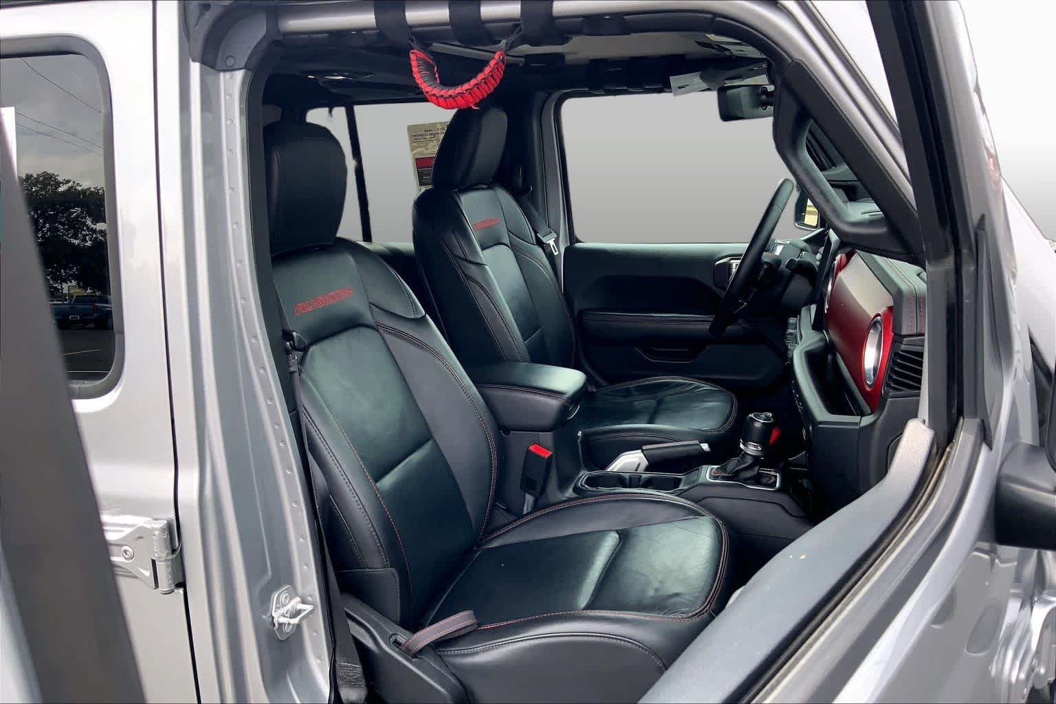 Used 2018 Jeep Wrangler Unlimited Rubicon AWD/4WD image 9