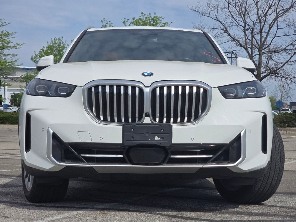 Used 2024 BMW X5 xDrive40i w/ Premium Package image 12