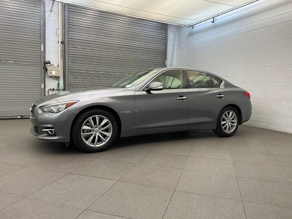 Used 2016 INFINITI Q50 Premium RWD image 5