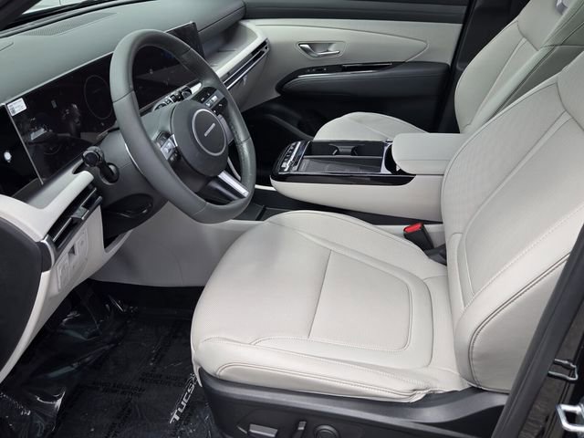 Used 2025 Hyundai Tucson Limited FWD image 10