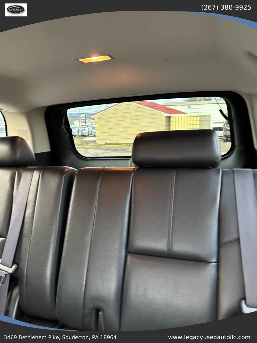 Used 2013 Chevrolet Suburban LT image 38