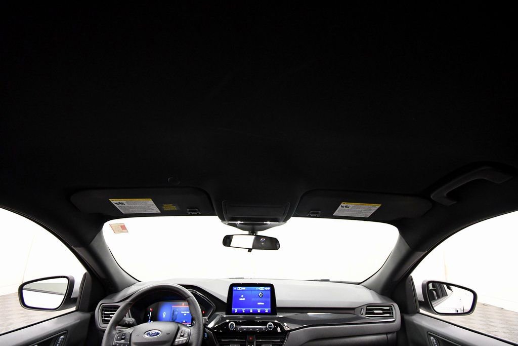 Used 2025 Ford Escape ST-Line Select image 16