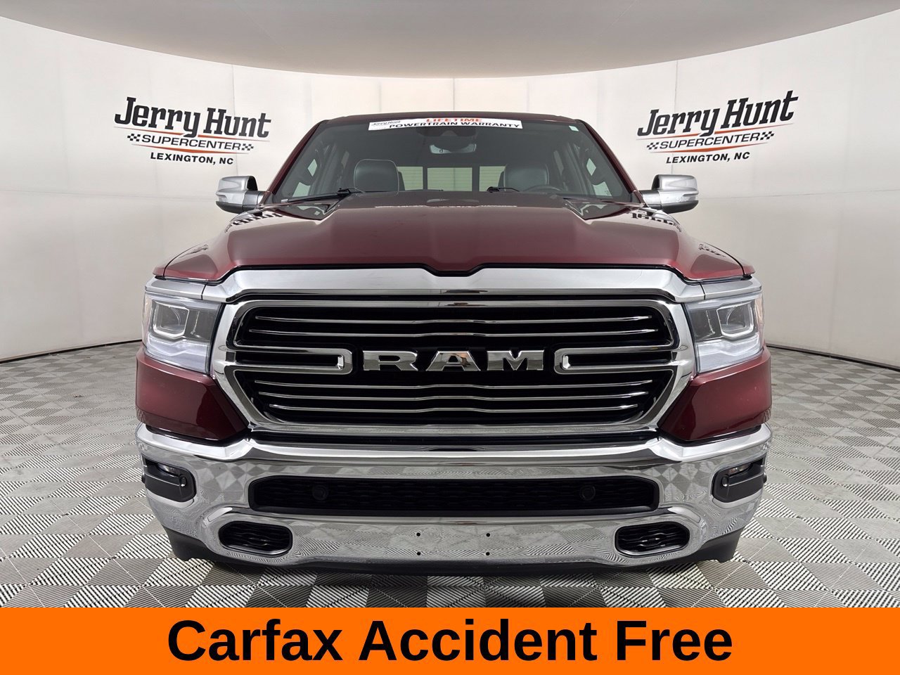 Used 2024 RAM 1500 Laramie AWD/4WD image 3