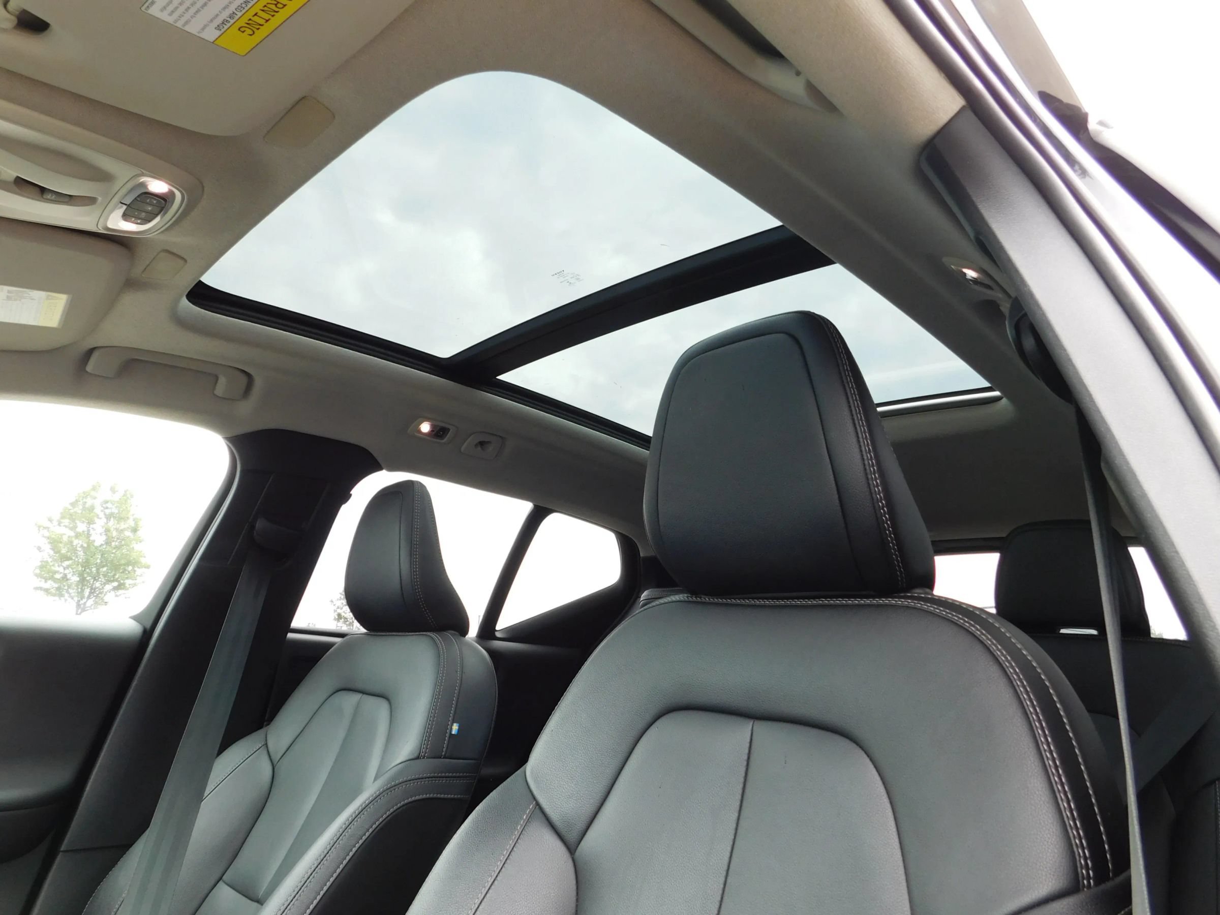 Used 2019 Volvo XC40 T5 Momentum AWD/4WD image 20