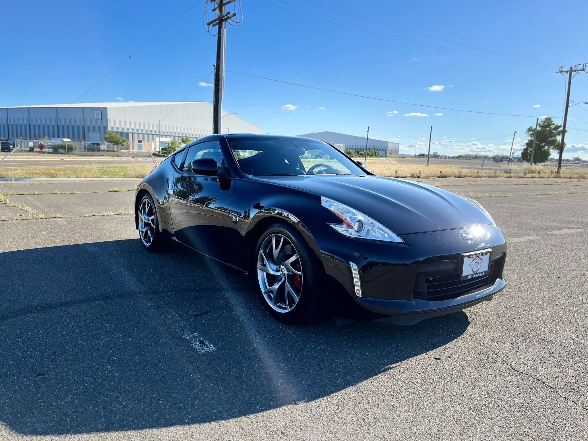 Used 2014 Nissan 370Z Coupe w/ Sport Package image 3