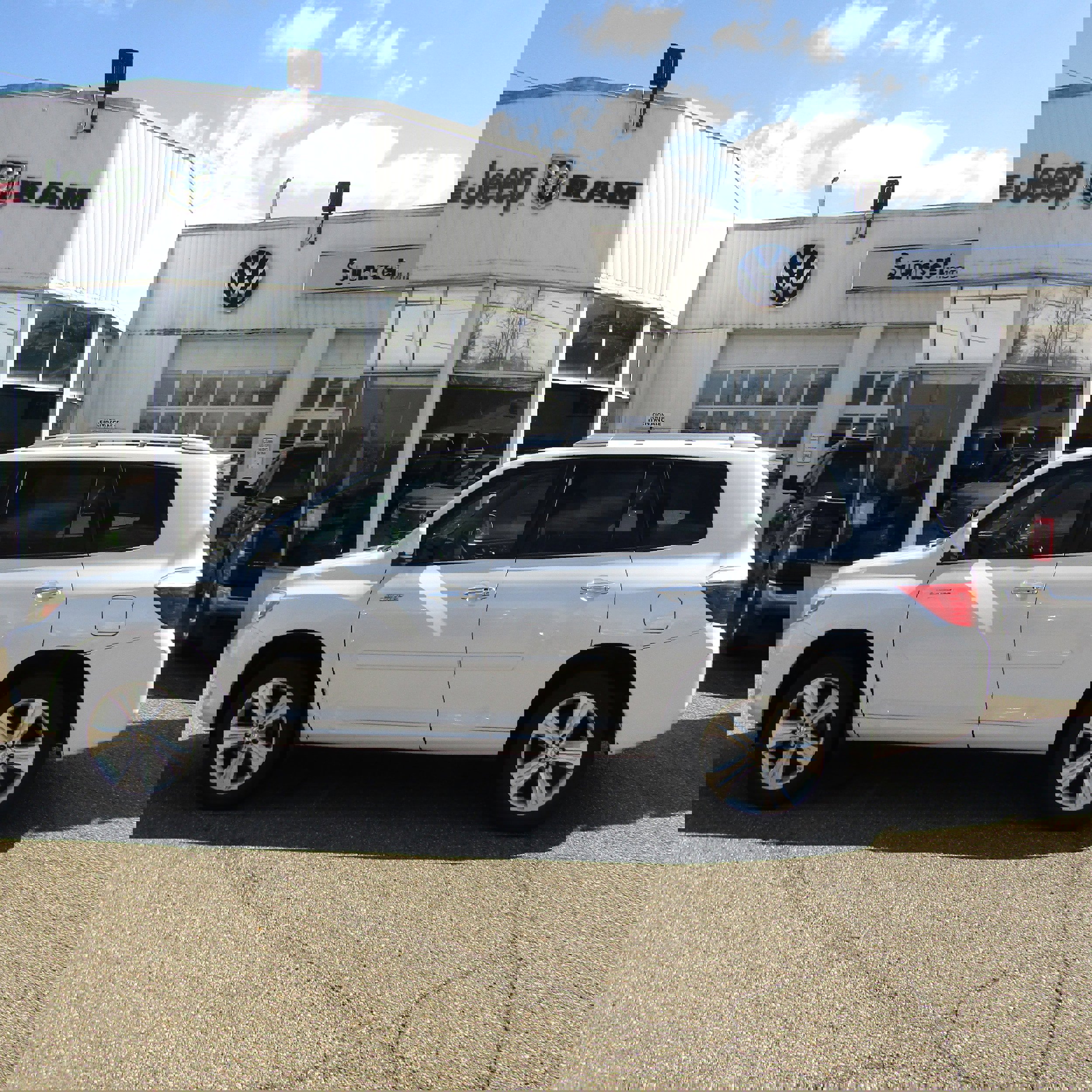 Used 2010 Toyota Highlander Limited image 2