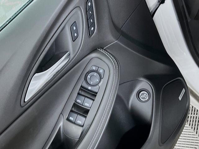 Certified 2024 Buick Encore GX Avenir w/ Avenir Technology Package image 16