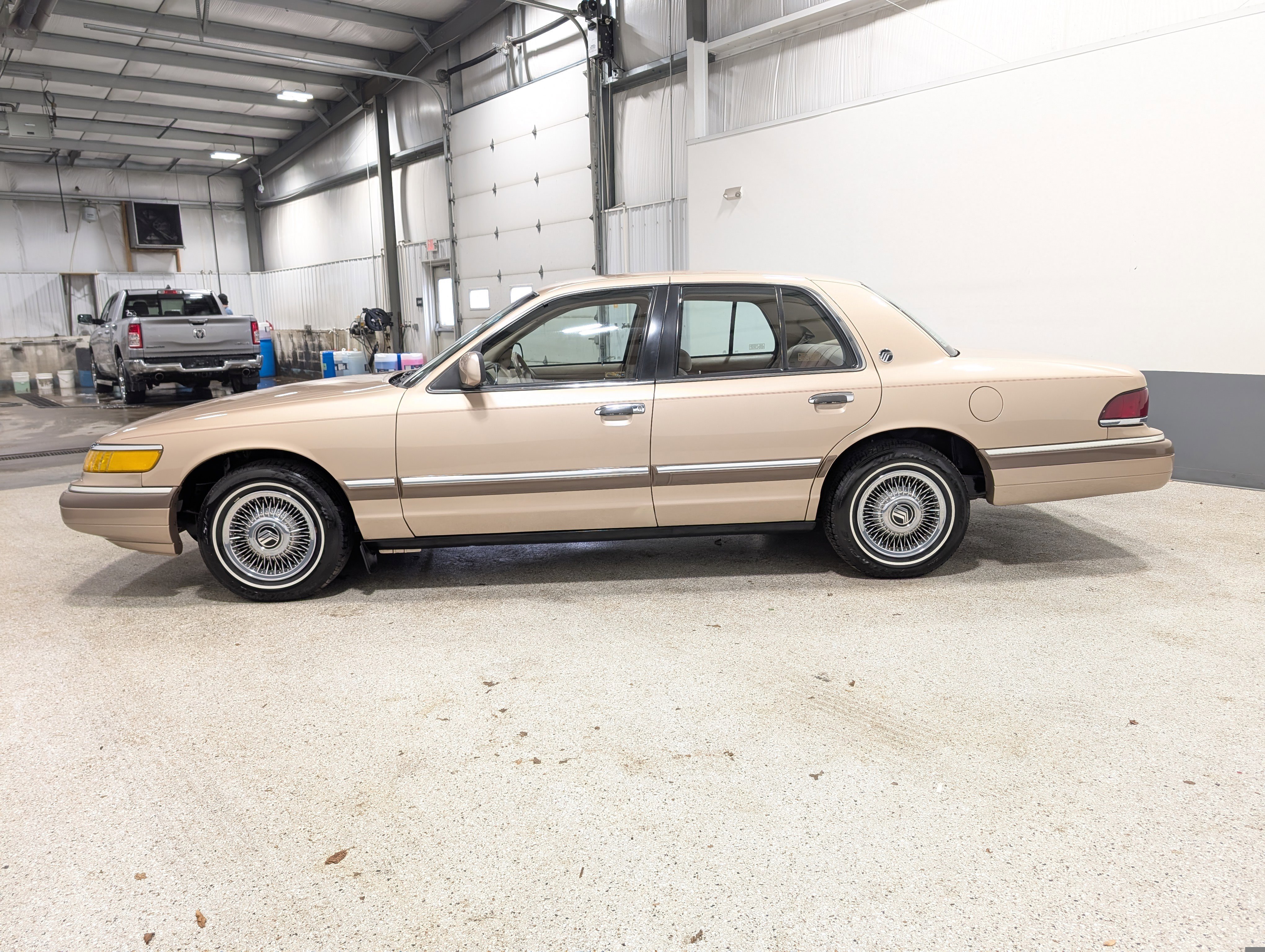 Used 1993 Mercury Grand Marquis GS RWD image 6