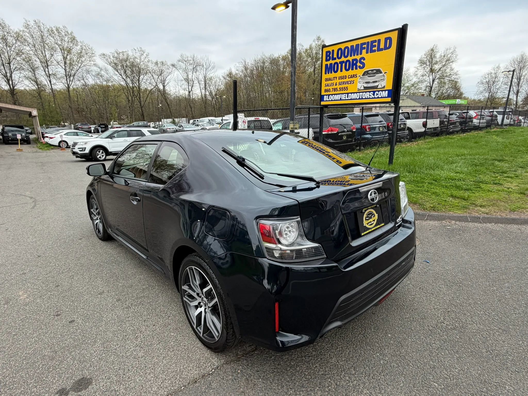 Used 2016 Scion tC FWD image 7