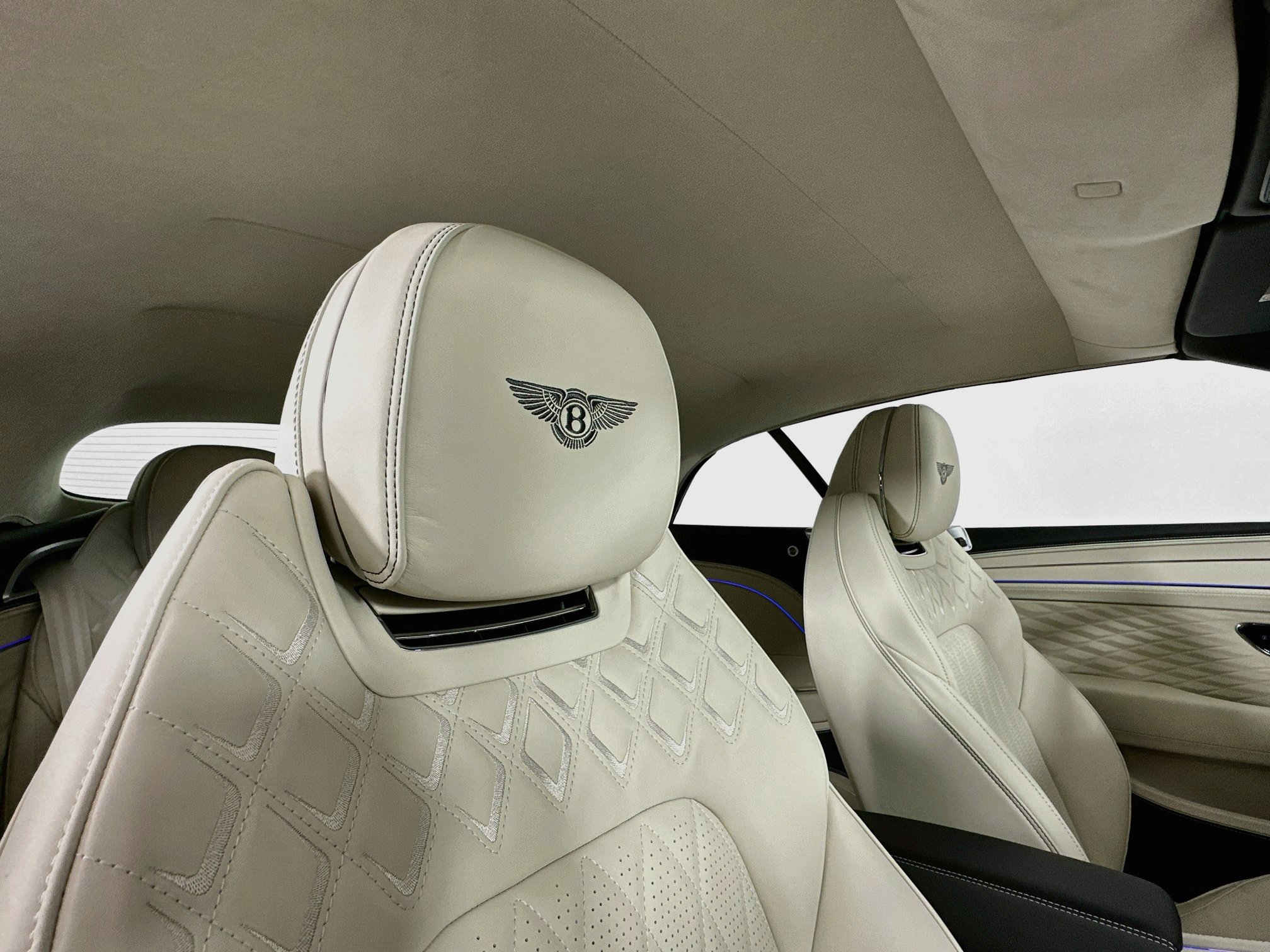 New 2027 Bentley Continental GTC AWD/4WD image 19