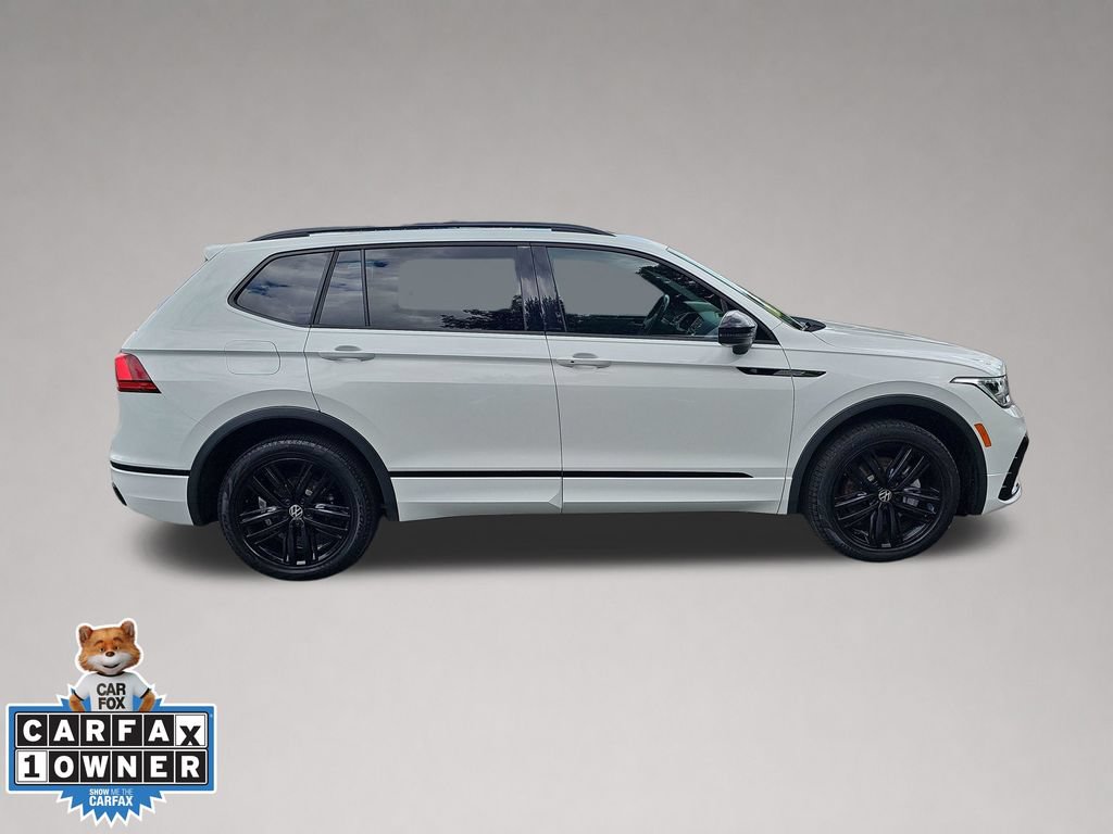 Used 2022 Volkswagen Tiguan SE R-Line AWD/4WD image 3