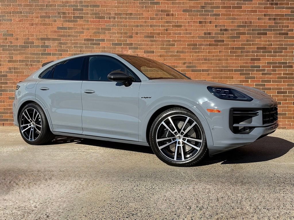 New 2026 Porsche Cayenne Turbo image 9