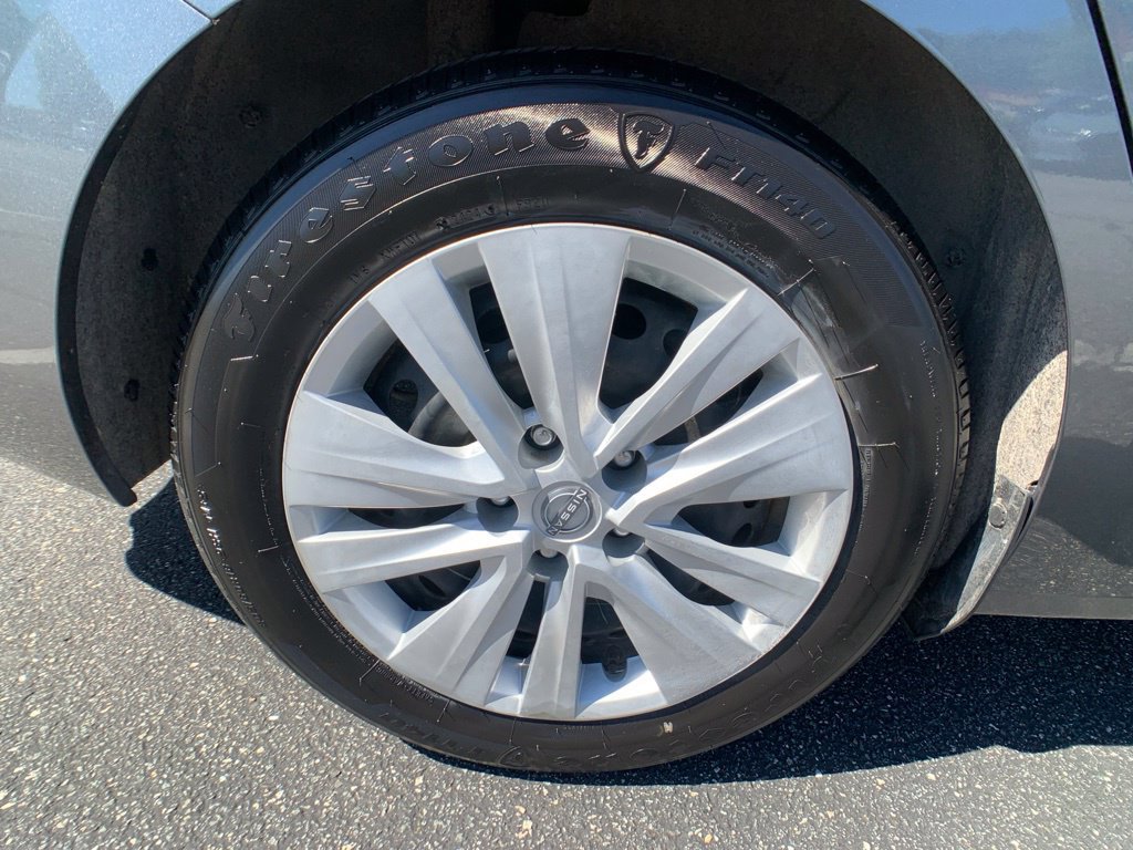Used 2025 Nissan Sentra S FWD image 32