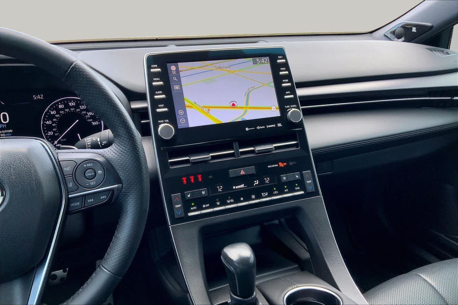 Used 2021 Toyota Avalon Touring FWD image 7