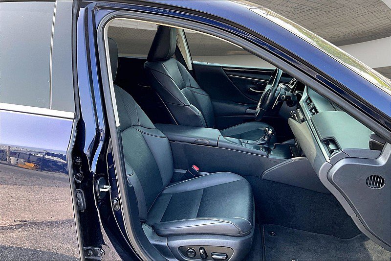 Used 2020 Lexus ES 350 w/ Premium Package FWD image 6