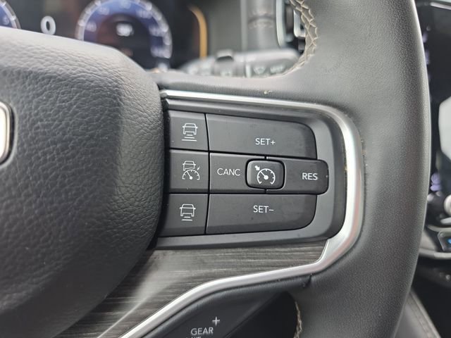 Used 2024 Jeep Wagoneer Series II w/ Flexible Seating Group image 21