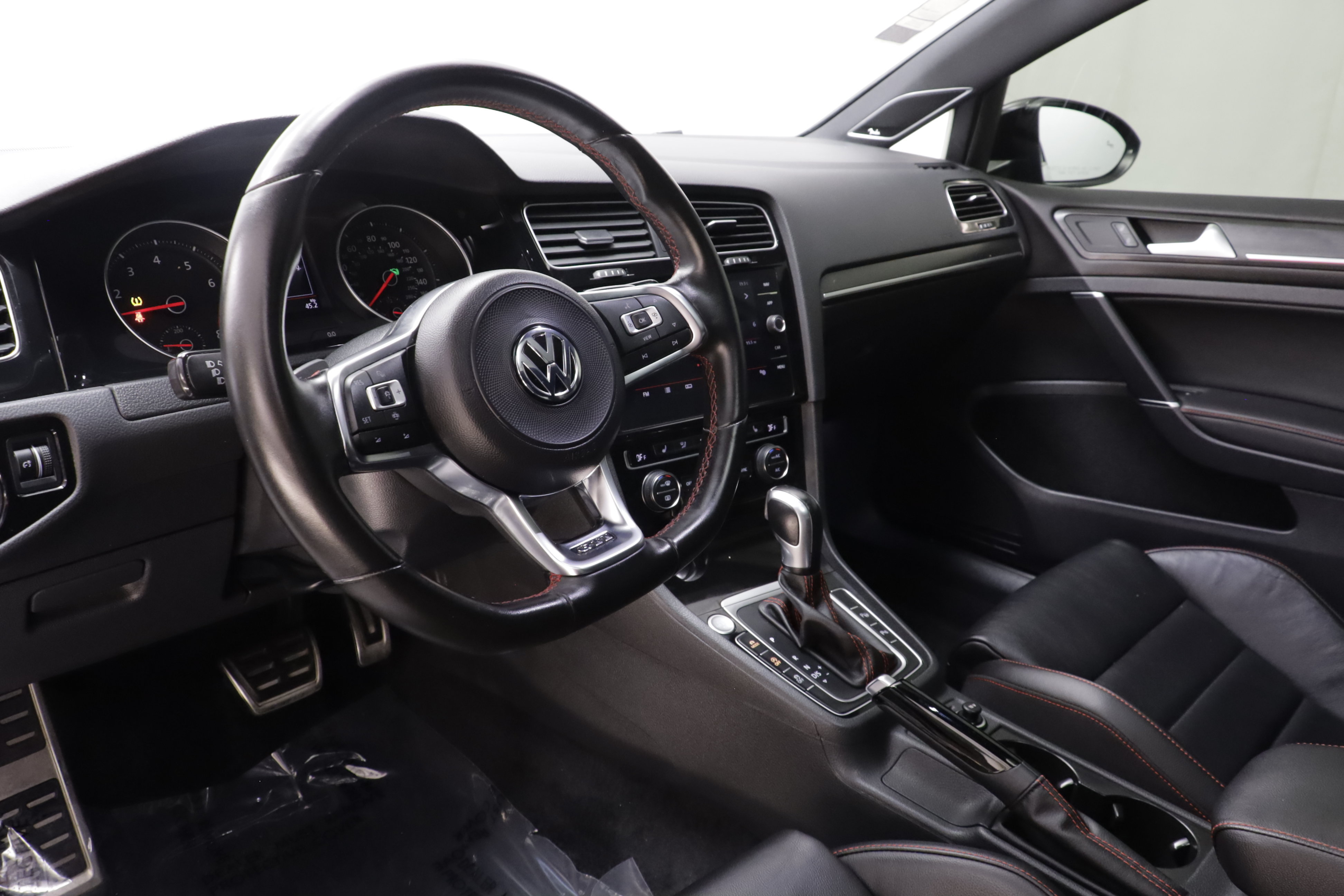 Used 2020 Volkswagen GTI Autobahn FWD image 7