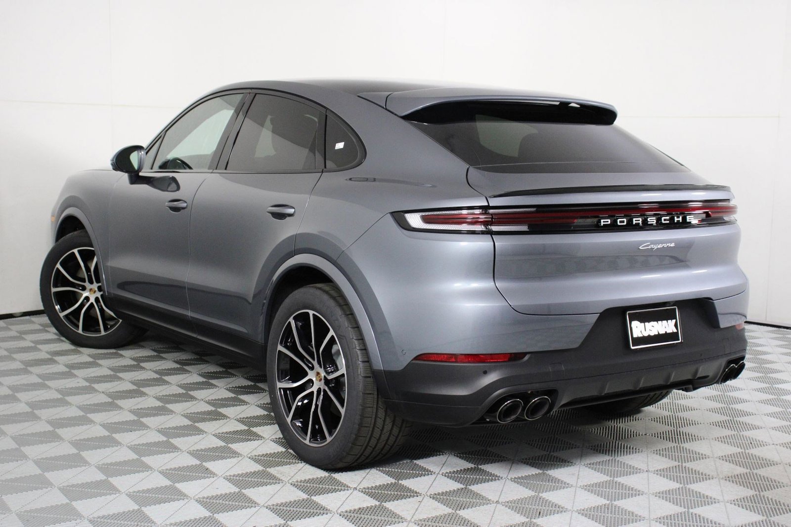 New 2026 Porsche Cayenne Coupe AWD/4WD image 3
