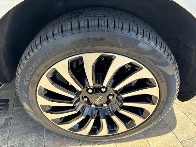 Used 2024 Lincoln Navigator L Black Label image 34