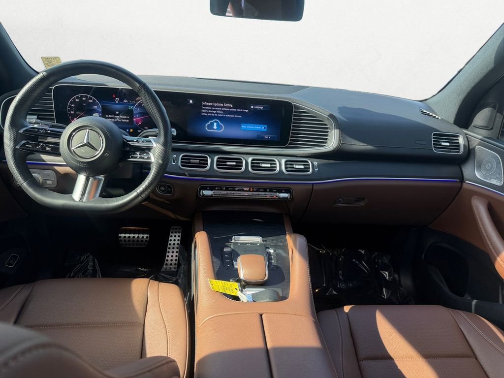 Certified 2024 Mercedes-Benz GLS 450 4MATIC image 9