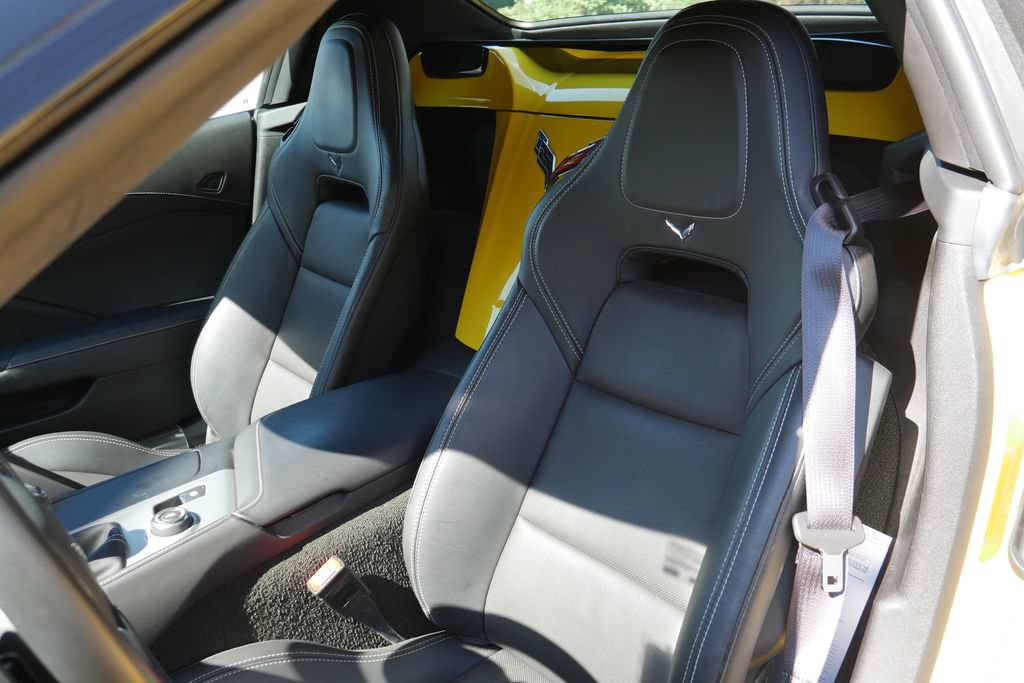 Used 2016 Chevrolet Corvette Stingray Convertible w/ 3LT Preferred Equipment Group RWD image 15