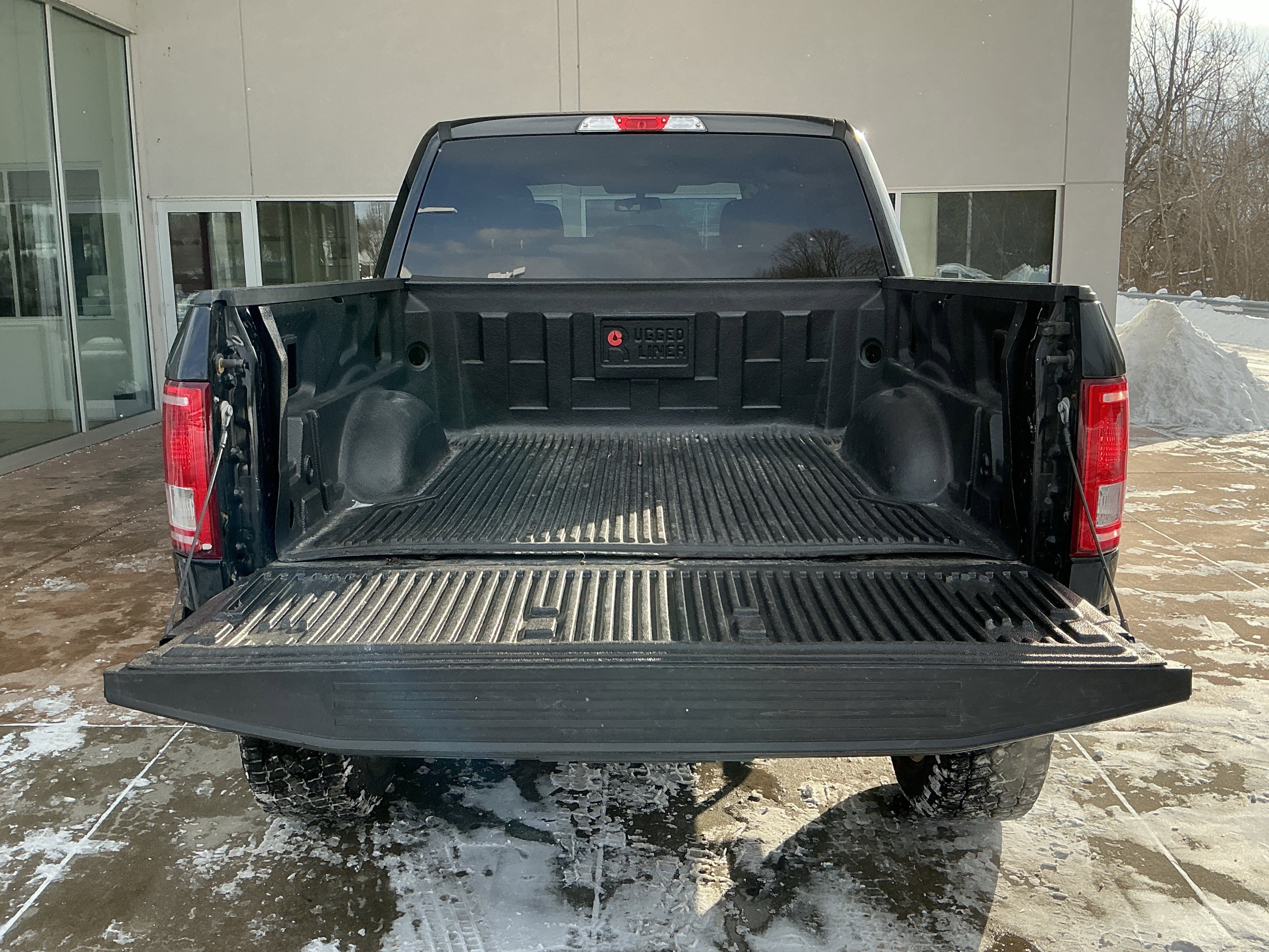 Used 2016 Ford F150 XLT image 24