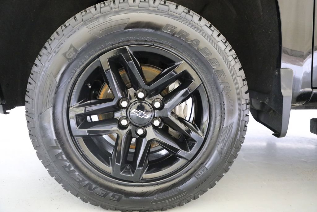 Used 2023 Chevrolet Silverado 1500 LT Trail Boss w/ Convenience Package II image 19