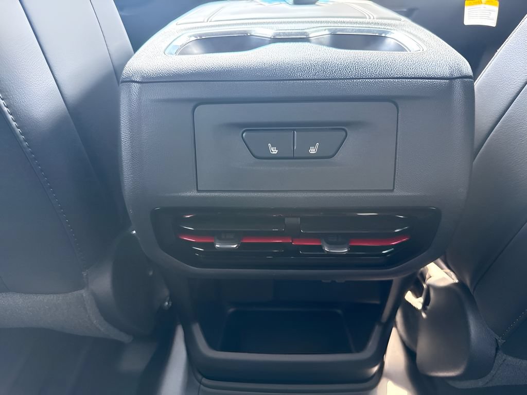 Used 2026 Chevrolet Silverado EV Trail Boss AWD/4WD image 13