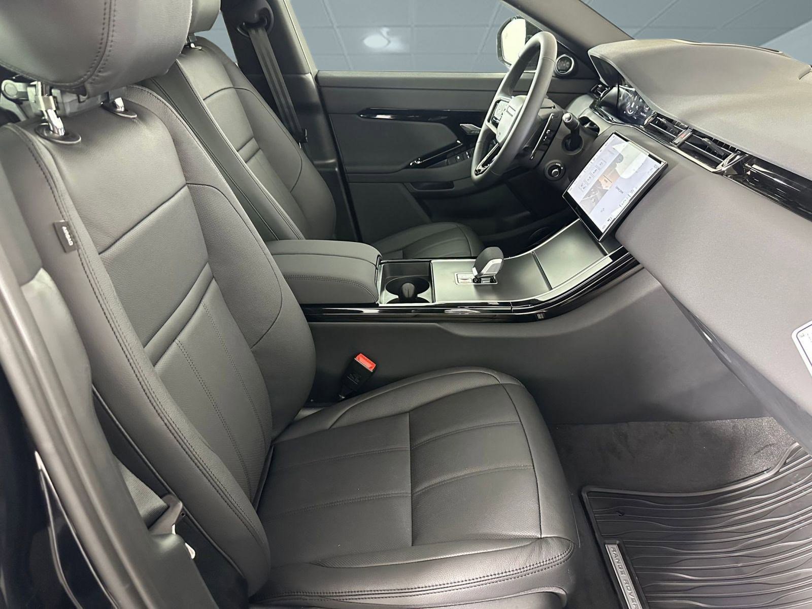 Used 2026 Land Rover Range Rover Evoque S image 21