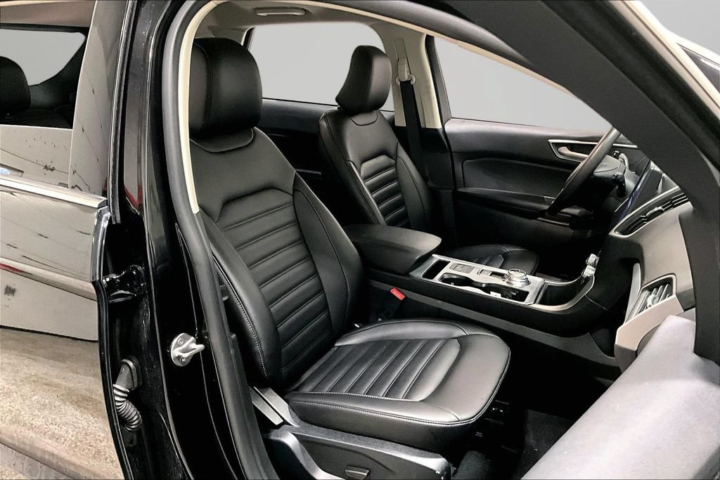 Used 2022 Ford Edge SEL w/ Convenience Package AWD/4WD image 28