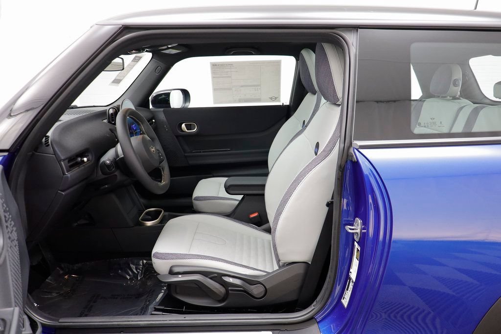 New 2026 MINI Cooper 2-Door Hardtop FWD image 6