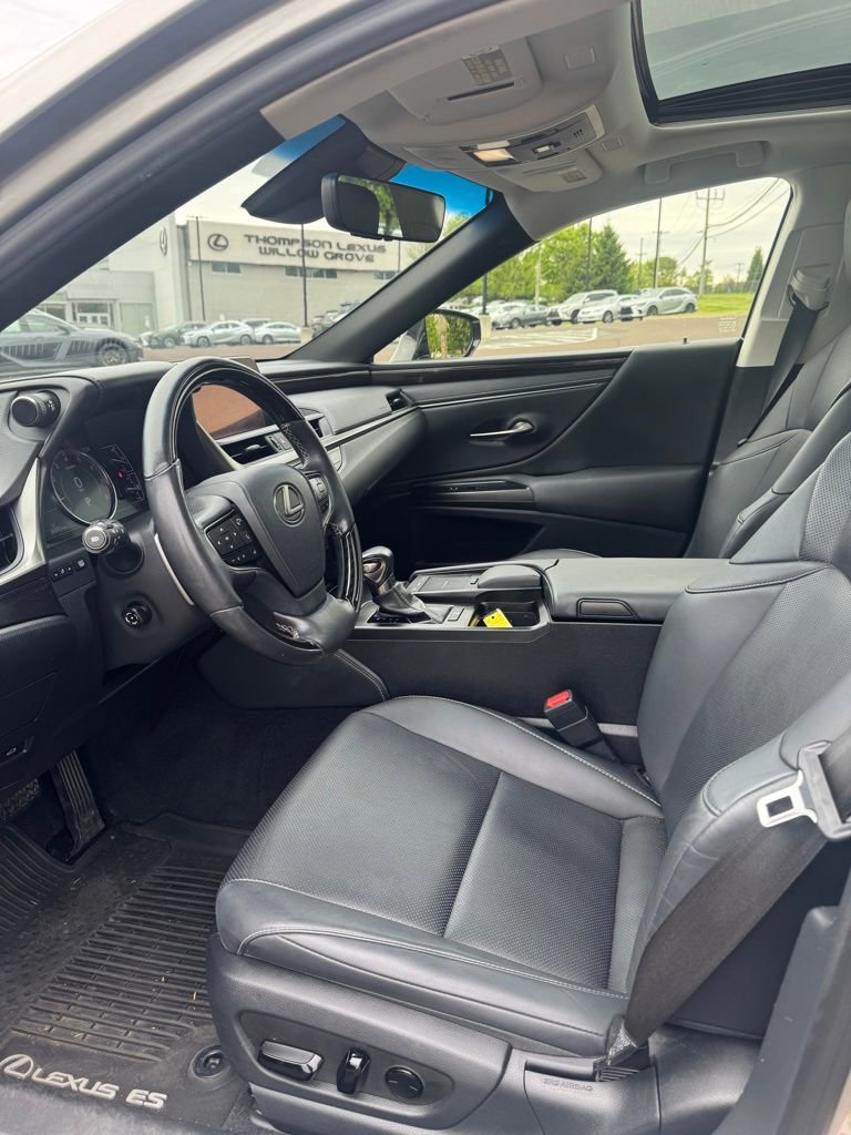 Used 2019 Lexus ES 350 w/ Premium Package FWD image 8