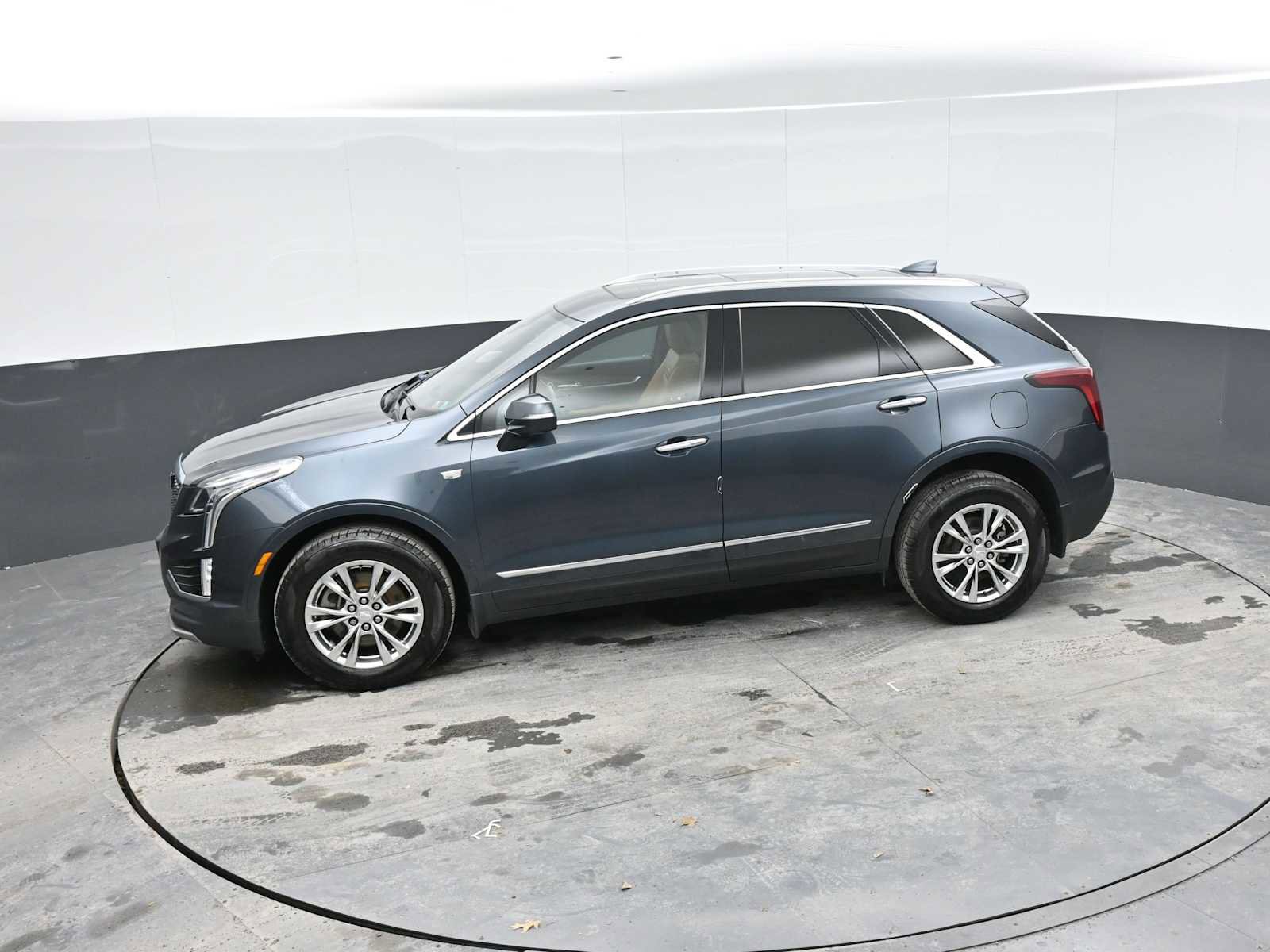Used 2020 Cadillac XT5 Premium Luxury AWD/4WD image 35