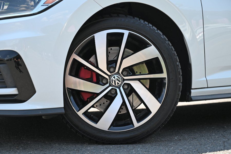 Used 2019 Volkswagen Jetta GLI Autobahn FWD image 9
