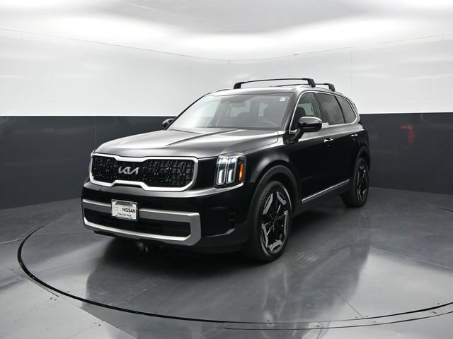 Used 2023 Kia Telluride EX AWD/4WD image 4
