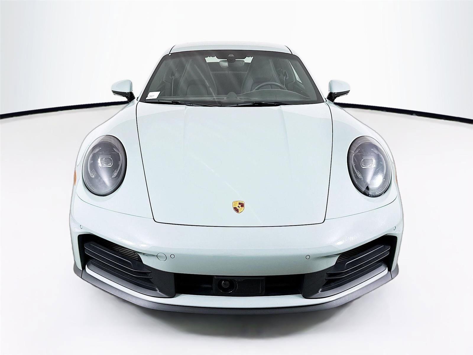 Used 2025 Porsche 911 Carrera image 2