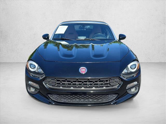 Used 2017 FIAT 124 Spider Lusso RWD image 2