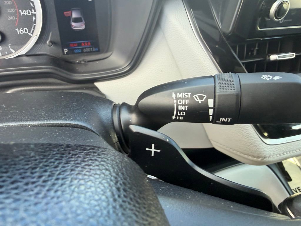 Used 2022 Toyota Corolla SE image 30
