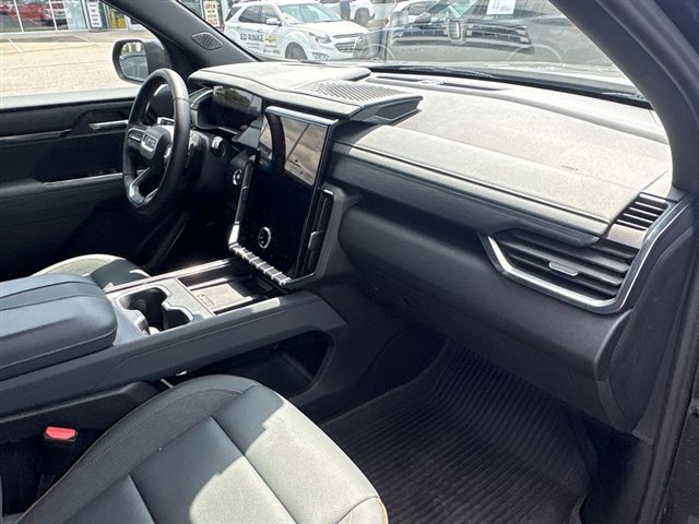 Used 2024 GMC Acadia AT4 w/ LPO, Floor Liner Package AWD/4WD image 27