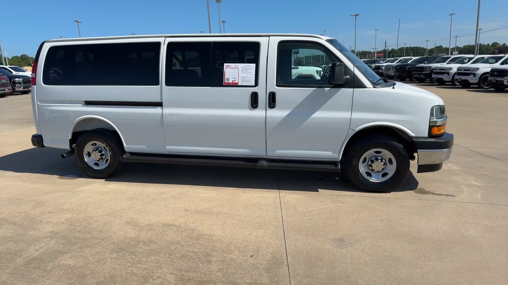 Used 2025 Chevrolet Express 3500 LT w/ LT Preferred Equipment Group RWD image 2