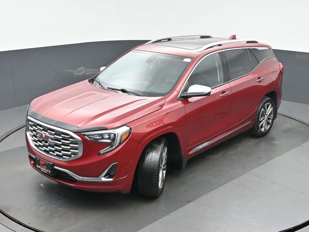 Used 2018 GMC Terrain Denali w/ GMC Pro Grade Package AWD/4WD image 34