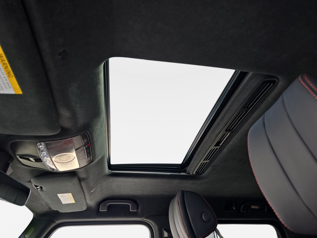 Used 2026 Mercedes-Benz G 550 image 33