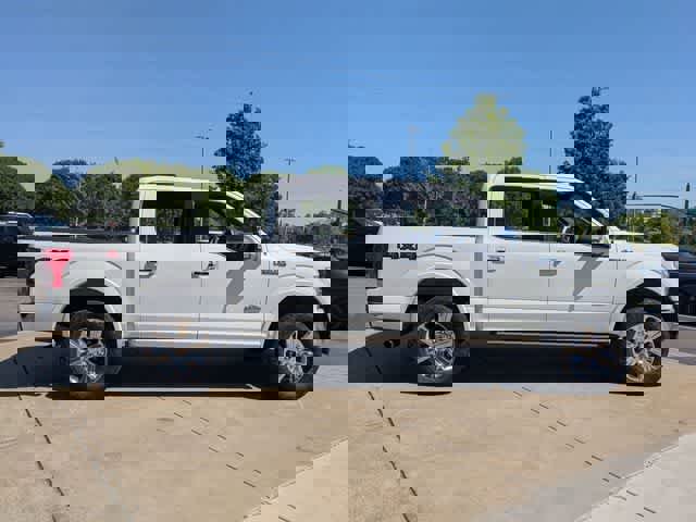 Used 2020 Ford F150 King Ranch w/ Equipment Group 601A Luxury AWD/4WD image 10