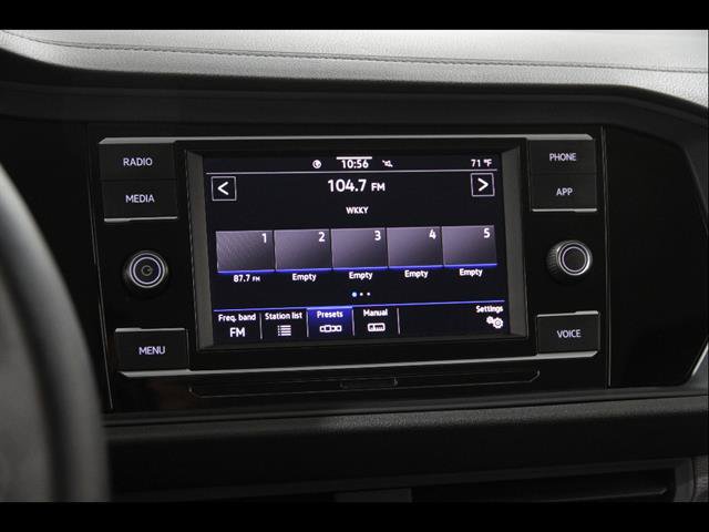 Certified 2023 Volkswagen Jetta SE FWD image 10