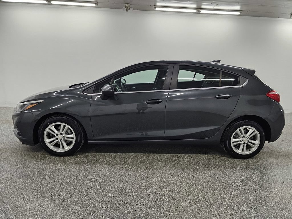 Used 2018 Chevrolet Cruze LT w/ LT Convenience Package FWD image 7