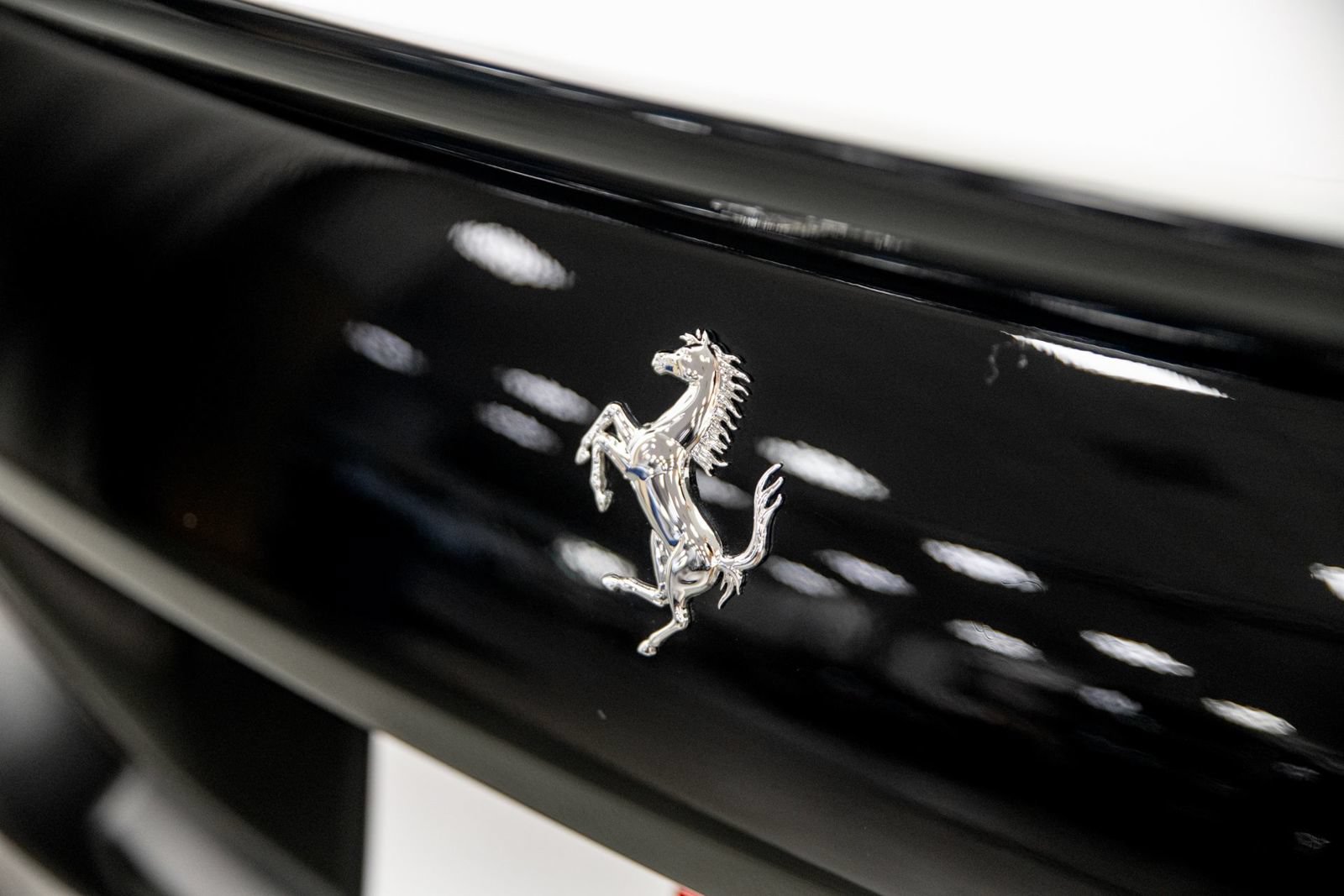 Used 2026 Ferrari Roma Spider RWD image 37