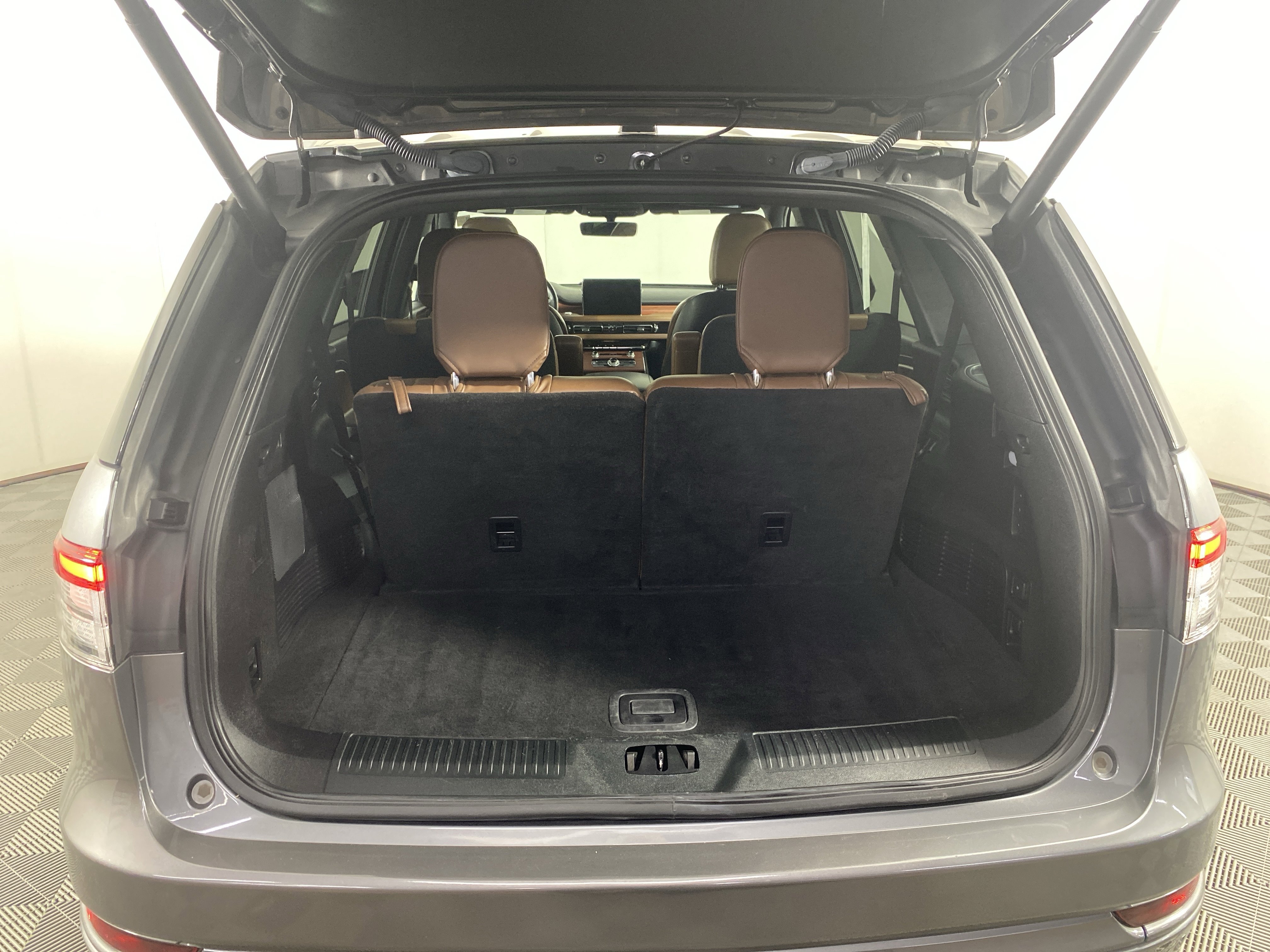 Used 2021 Lincoln Aviator Reserve w/ Equipment Group 208A image 35