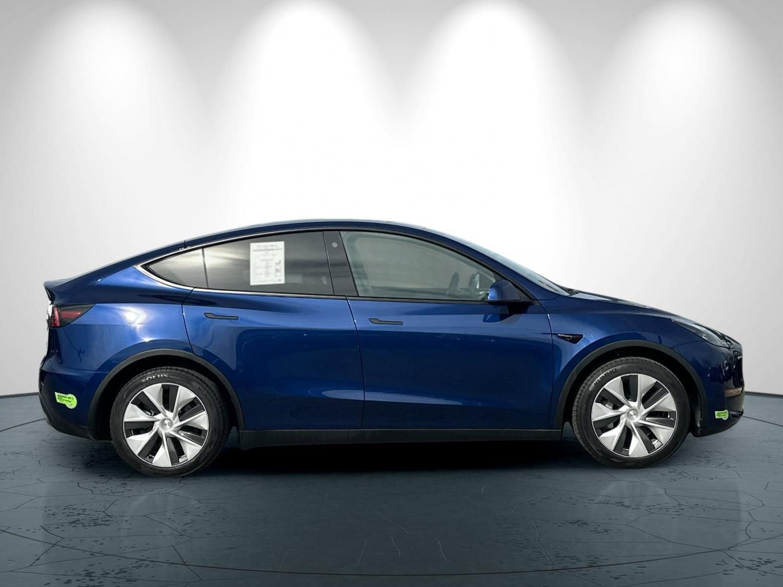 Used 2023 Tesla Model Y Long Range image 3